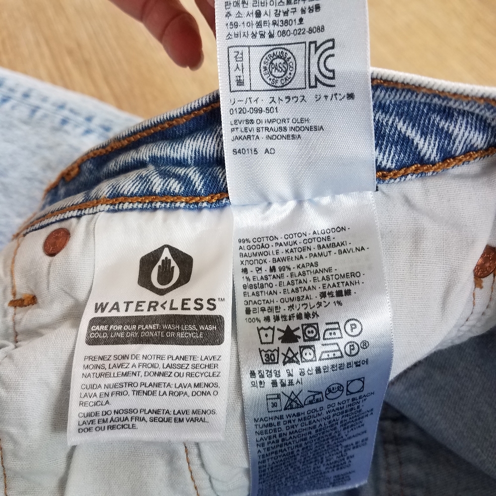 Levi's 501 Waterless High Rise Light wash - Picture 13 of 15